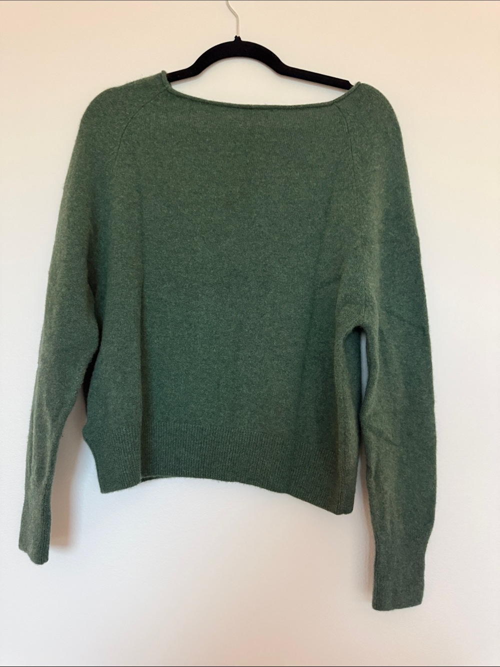Quince Forest Floor Green Boatneck Cashmere Sweater - Medium (243) - Picture 5 of 10